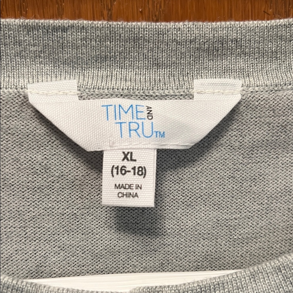Time and Tru Gray Women's Cardigan Sweater - Picture 2 of 4